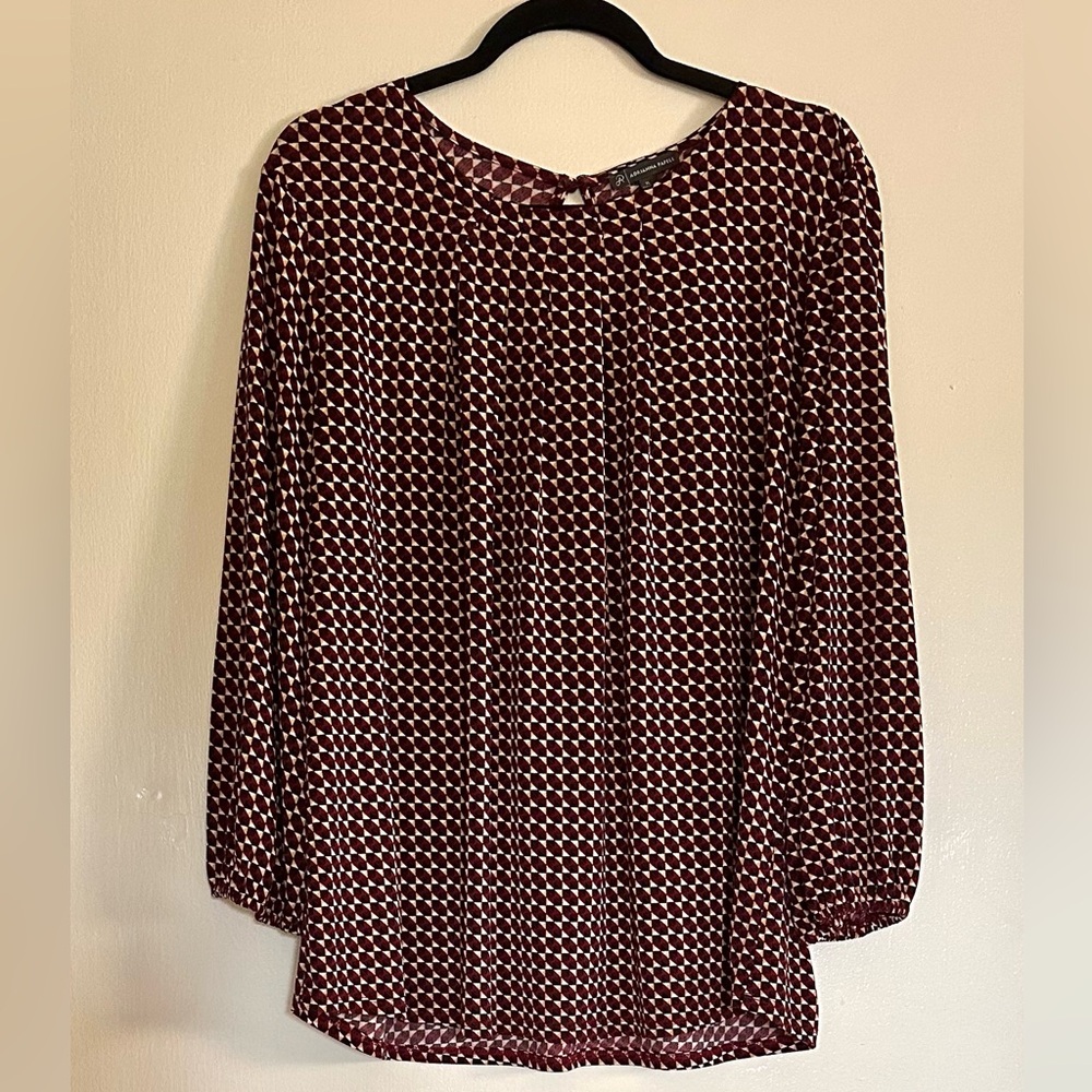 EUC Adrianna Papell Long Sleeve Top XL